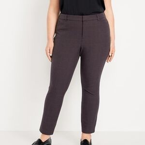 Old Navy Women's Ankle Pants in Deep Plum